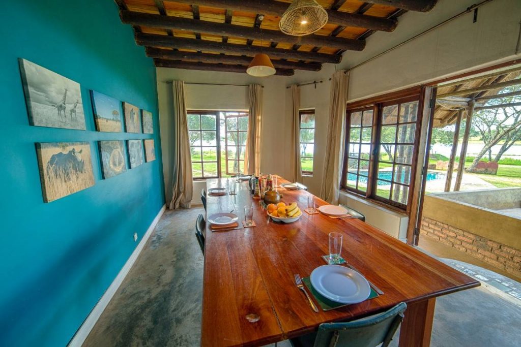 Eetkamer op het vrijwilligerswerk project in Zimbabwe