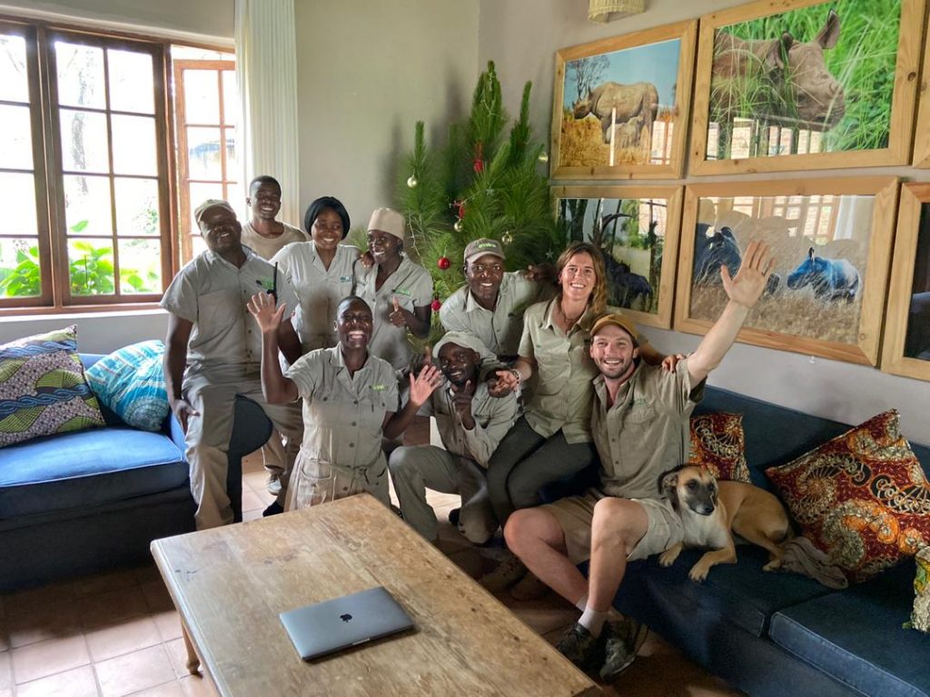 Warm welkom door het team in Zimbabwe Warm welkom door het team in Zimbabwe