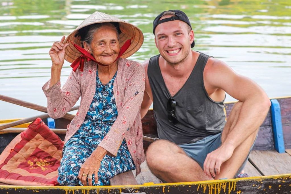 Vietnam Groepsreis boot Vietnam Groepsreis boot