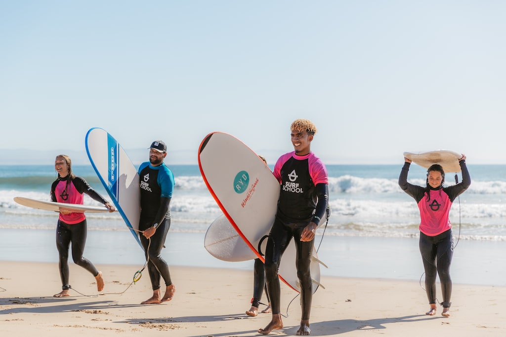 Geniet van het strand en de golven in Zuid-Afrika tijdens het Rachel John surfkamp