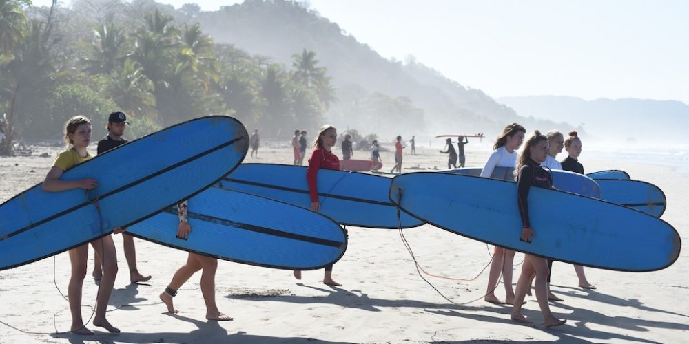Surflessen volgen in Santa Teresa Costa Rica