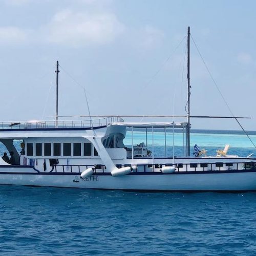 Dhoni boot cruise Malediven
