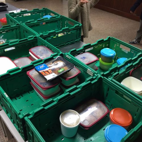 Food Rescue voedselpakketten maken