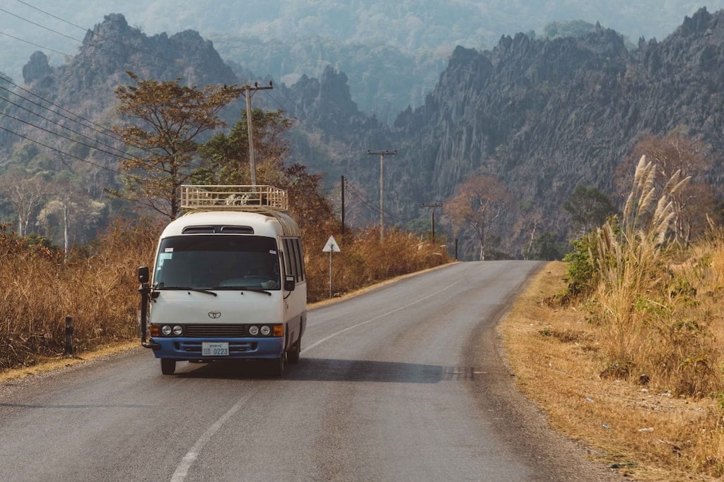 Reis met de bus door Laos met de Laos Premium Jongerenreis