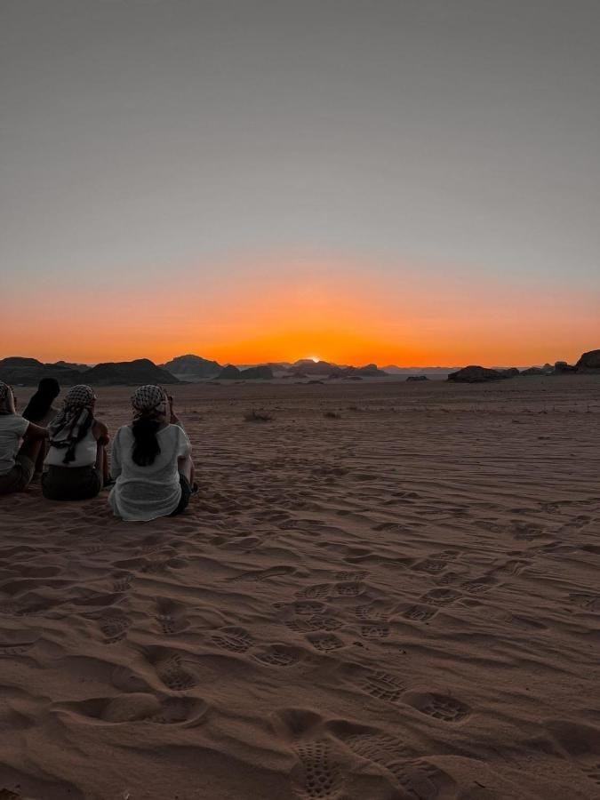 Wadi Rum Jordanie zonsondergang Wadi Rum Jordanie zonsondergang