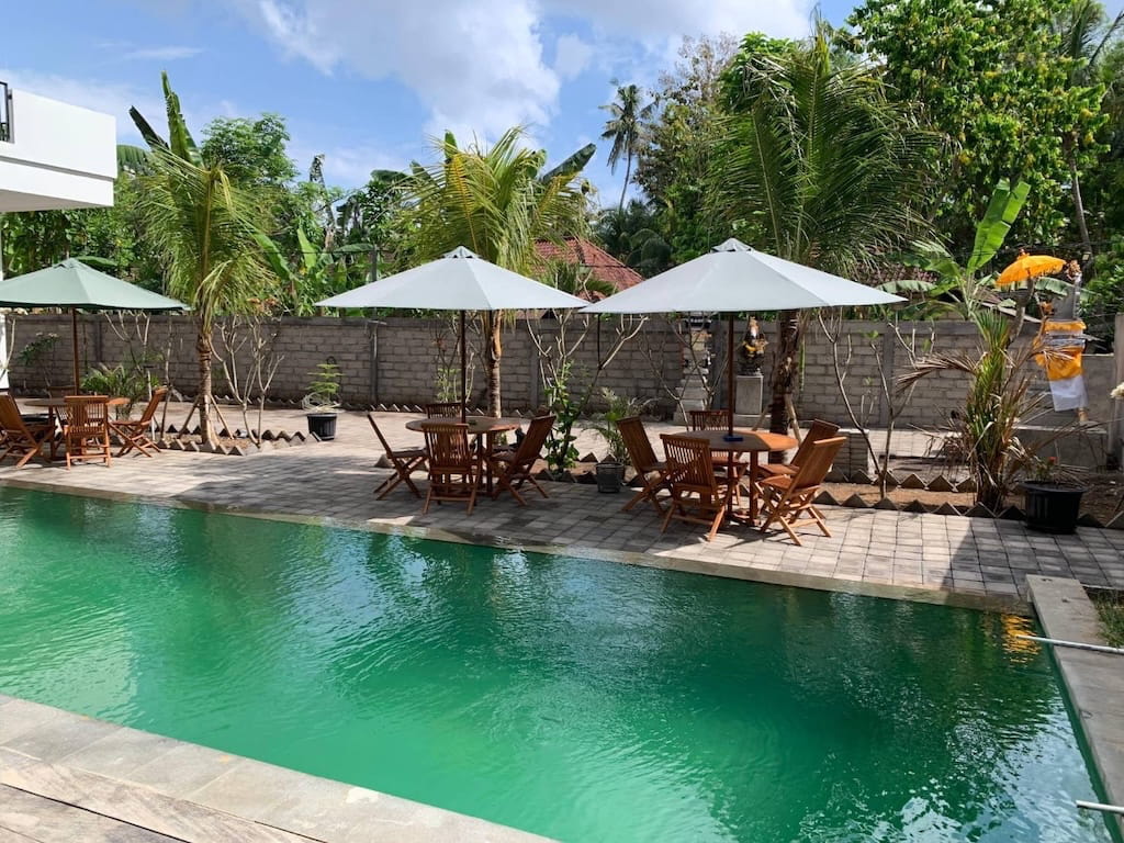 Zwembad bij de accommodatie